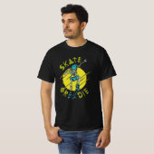 Skate oder die Skeleton-Skateboarder T-Shirt (Vorne ganz)