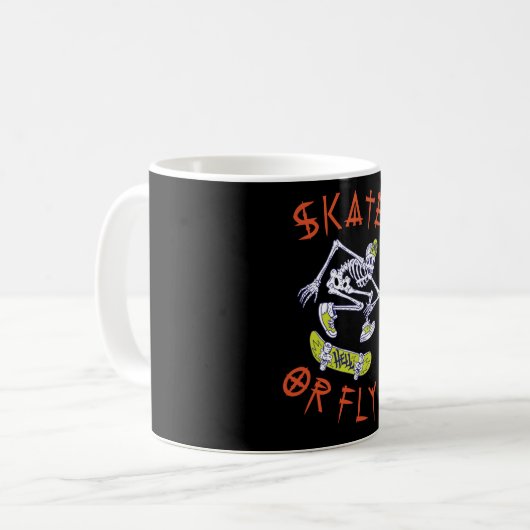 Skate oder Fly Skeleton Skateboarder Kaffeetasse (Vorderseite Links)