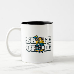 Skate Or Die Zweifarbige Tasse