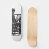 Skate-Plattform mit Chopper-Motorrad-Reiter Skateboard (Vorderseite)