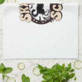 Skate & Scare � Cute Black Cat Roller Skating Over Geschirrtuch (Gefaltet)