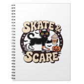 Skate & Scare � Cute Black Cat Roller Skating Over Notizblock (Vorderseite)