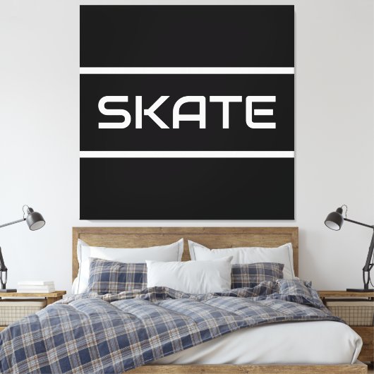 SKATE Sporty White Text Stripes On Modern Black Leinwanddruck (Insitu (Schlafzimmer))