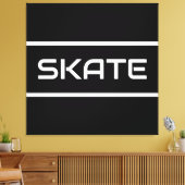 SKATE Sporty White Text Stripes On Modern Black Leinwanddruck (Insitu (Wohnzimmer))