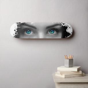 Skateboard Blue eyes