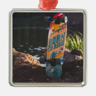Skateboard Born To Ride Ornament Aus Metall
