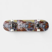 SKATEBOARD DESIGN VON KÜNSTLER PAULA REILLY. (Horizontal)