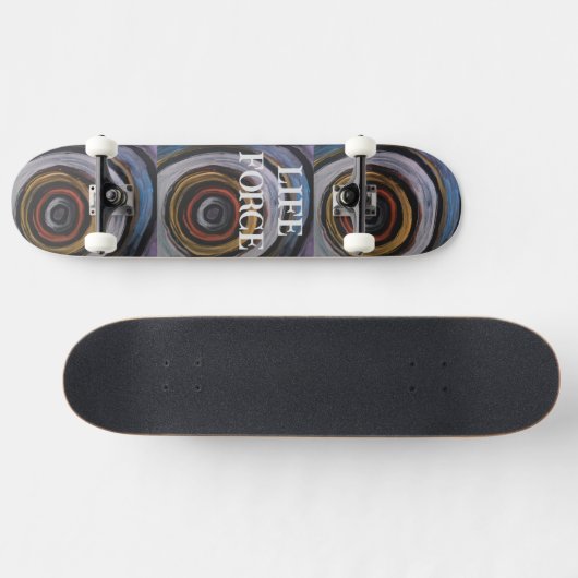 SKATEBOARD DESIGN VON KÜNSTLER PAULA REILLY. (Horizontal)