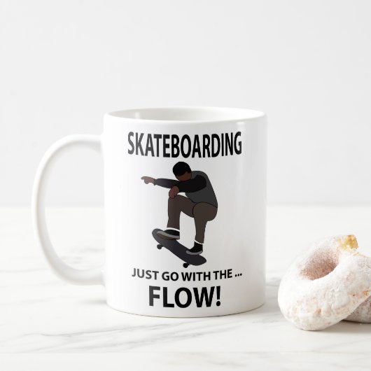 Skateboard fahrender Skateboarder Kaffeetasse (Mit Donut)