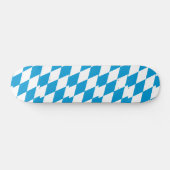 Skateboard mit bayerischer Flagge (Horizontal)