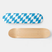 Skateboard mit bayerischer Flagge (Horizontal)