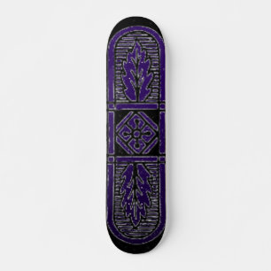 Skateboard mit Blumendesign