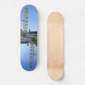 Skateboard mit dem Londoner Eye Ferris Wheel (Vorderseite)