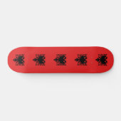Skateboard mit Flagge Albaniens (Horizontal)