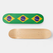 Skateboard mit Flagge Brasiliens (Horizontal)