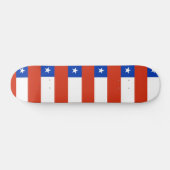 Skateboard mit Flagge des Chilen (Horizontal)