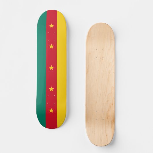 Skateboard mit Flagge Kameruns (Vorderseite)