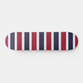 Skateboard mit Flagge Thailands (Horizontal)