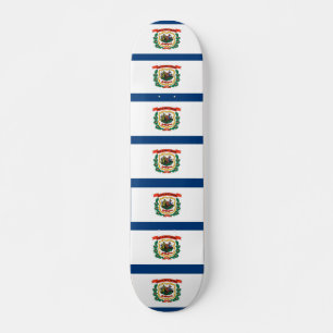 Skateboard mit Flagge von West Virginia