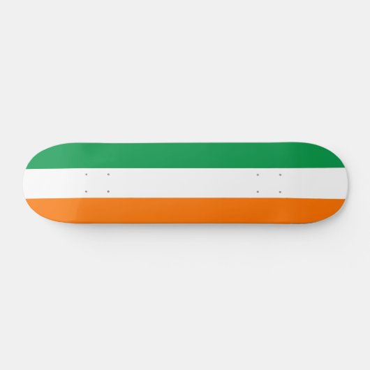 Skateboard mit irischer Flagge (Horizontal)