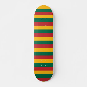Skateboard mit litauischer Flagge