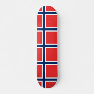Skateboard mit norwegischer Flagge