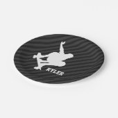 Skateboard; Schwarz und Dunkelgrau Streifen Pappteller (Schrägansicht)