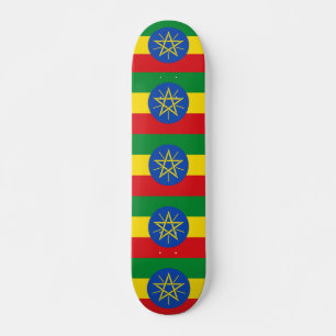 Skateboard unter der Flagge Äthiopiens