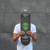 Skateboard von Flying Saucer & Green Alien