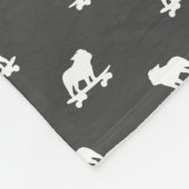 Skateboarding Bulldoggen-Silhouette-Muster Fleecedecke (Ecke)