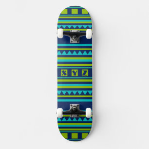 Skateboards mit Quiltmuster-Kissen-Monogramm
