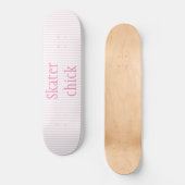 Skater Chick | Rosa Rosa mit weißen Herzmädchen Skateboard (Vorderseite)