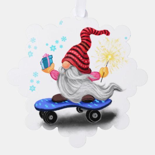 Skater Gnome mit Geschenken Weihnachtsschmuckkarte Ornament Karte (Vorderseite)
