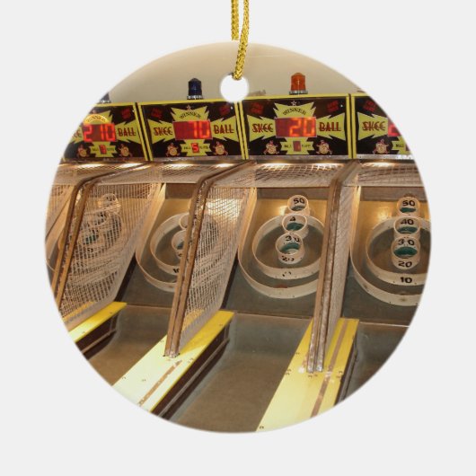SKEE BALL! KERAMIK ORNAMENT (Vorne)