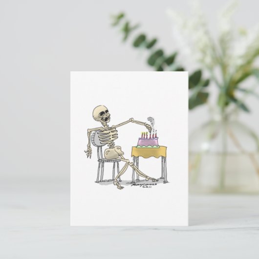 sKeLeToN BiRtHdAy CaKe Postkarte (Stehend Vorderseite)