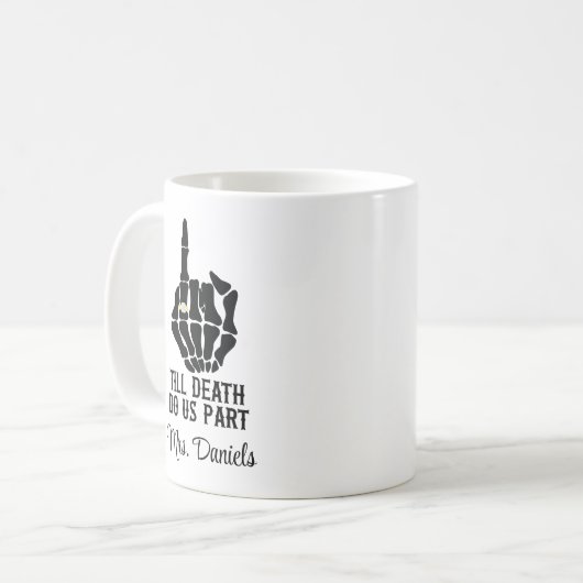 Skeleton Bride Hand Wedding Ring Individuelle Name Kaffeetasse (Vorderseite Links)