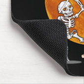 Skeleton Broken Leg Halloween Corgi Sensenmann Scy Mousepad (Ecke)