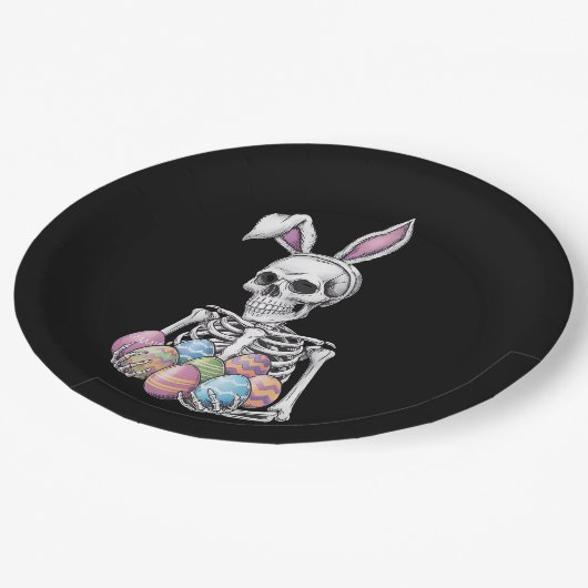 Skeleton Bunny Holding Ostereier Funny Rabbit Pappteller (Schrägansicht)