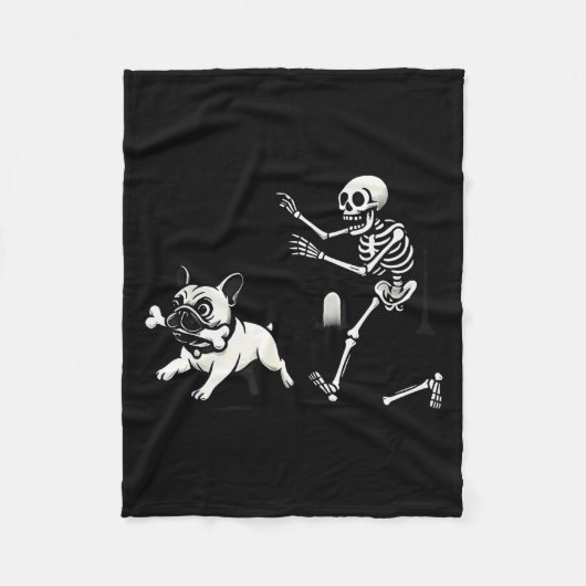 Skeleton Chasing French Bulldog Biting Leg Bone Ha Fleecedecke (Vorderseite)