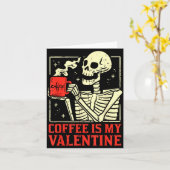 Skeleton Coffee Is My Valentine Funny Valentines D Karte (Gelbe Blume)