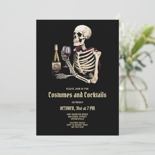 Skeleton Costume Halloween-Party Einladung (Stehend Vorderseite)