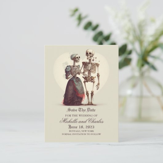 Skeleton Couple Ankündigung Datum freihalten Postkarte (Stehend Vorderseite)