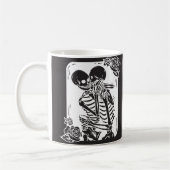 Skeleton Couple Hugging on a Kaffeetasse (Links)