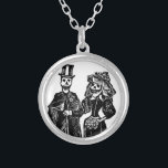 Skeleton Couple - Necklace #2 Versilberte Kette<br><div class="desc">Ein digital manipuliertes Vintage-Bild basierend auf einem Werk von Jose Guadalupe Posada (1852-1913),  berühmt für seine "Tag der Toten"-Bilder.</div>