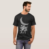 Skeleton Couple Playing the Guitar Swinging from t T-Shirt (Vorne ganz)