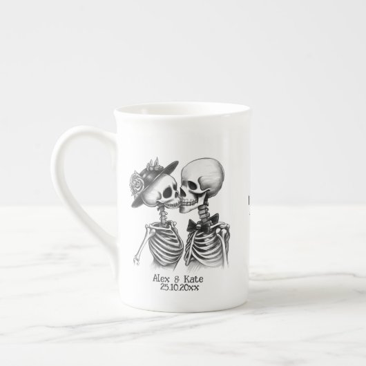 Skeleton Couple Porzellantasse (Links)