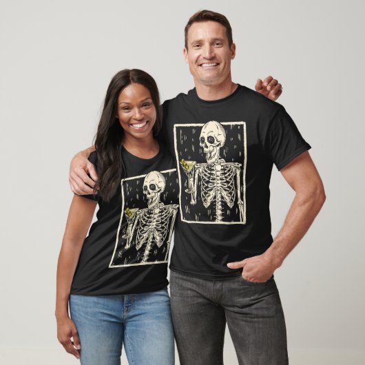 Skeleton Drinks Martini Schwanz Retro Halloween Co T-Shirt (Unisex)