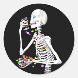 Skeleton Eating Halloween Candy Runder Aufkleber