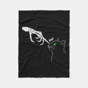 Skeleton Hand Boop auf einem katzenartigen, sonnig Fleecedecke