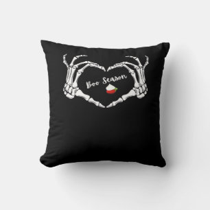 Skeleton Hand Heart Boo Season Classic Kissen